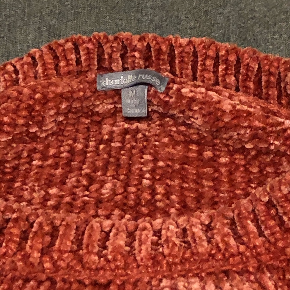 Cropped Sweater - Picture 3 of 3